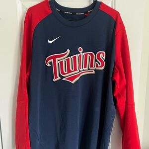 Minnesota Twins Majestic dugout pullover